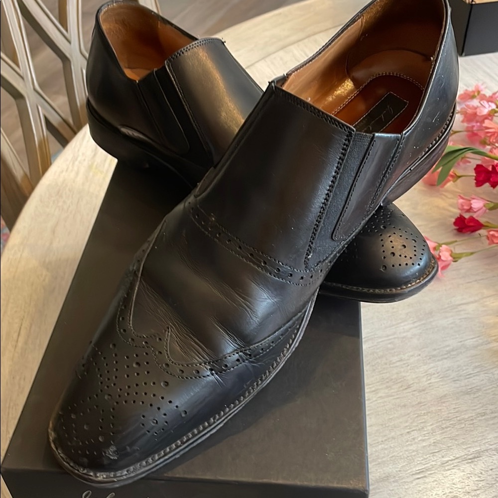 Johnston & Murphy Black Leather Loafers with Brogue Accents